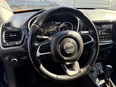 Used 2018 Jeep Compass Limited w/ Navigation Group image 11