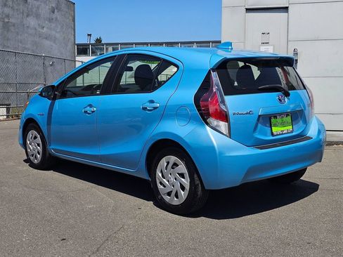 Used 2016 Toyota Prius C Two FWD image 5