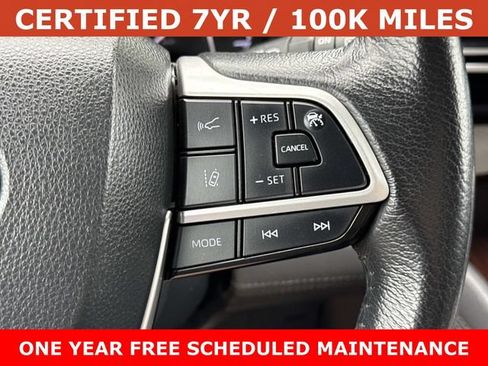 Used 2024 Toyota Sienna XLE FWD image 24