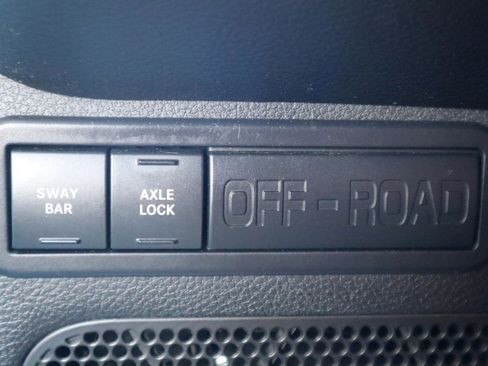 Used 2018 Jeep Wrangler Unlimited Rubicon w/ Cold Weather Group image 61