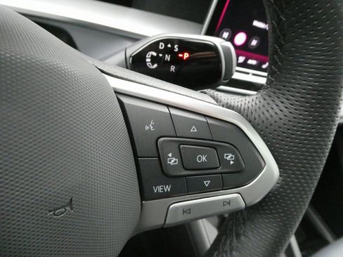 New 2026 Volkswagen Tiguan SE R-Line AWD/4WD image 12