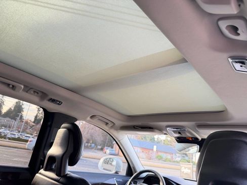 Used 2018 Volvo XC90 T6 Momentum w/ Convenience Package image 26