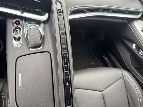 Used 2023 Chevrolet Corvette Stingray Convertible w/ Battery Protection Package image 25