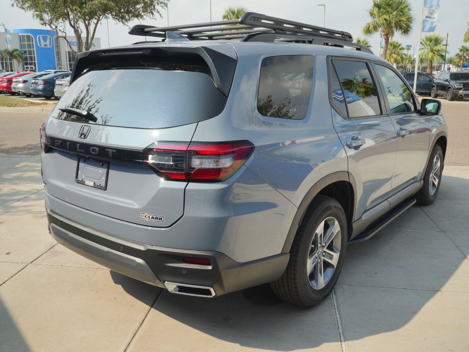 New 2026 Honda Pilot EX-L image 5