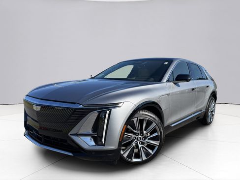 Used 2026 Cadillac Lyriq Signature Luxury w/ Nappa Leather Package AWD/4WD image 1