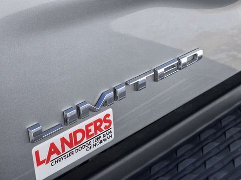 Used 2022 RAM 2500 Limited image 14