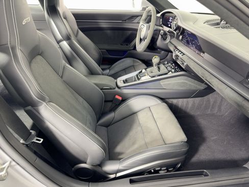 Certified 2022 Porsche 911 GT3 image 30
