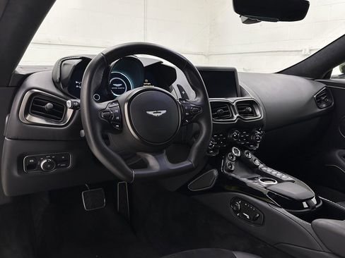 Used 2022 Aston Martin V8 Vantage image 56