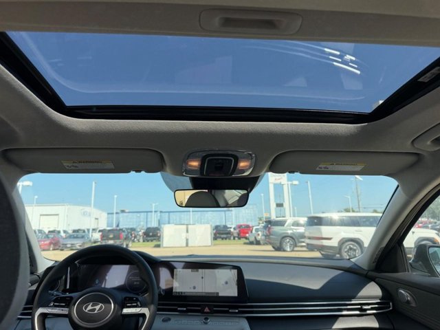 New 2026 Hyundai Elantra Limited FWD image 8