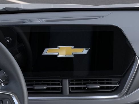 New 2026 Chevrolet Trax LT w/ Driver Confidence Package FWD image 24