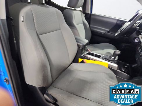 Used 2021 Toyota Tacoma SR5 RWD image 18
