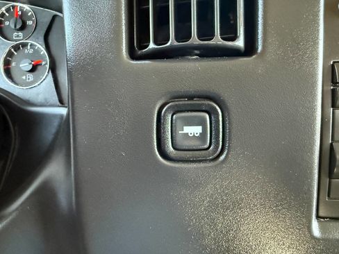 Used 2016 Chevrolet Express 2500 LS image 34