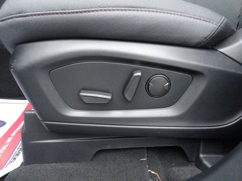 New 2026 Ford Explorer Active image 12