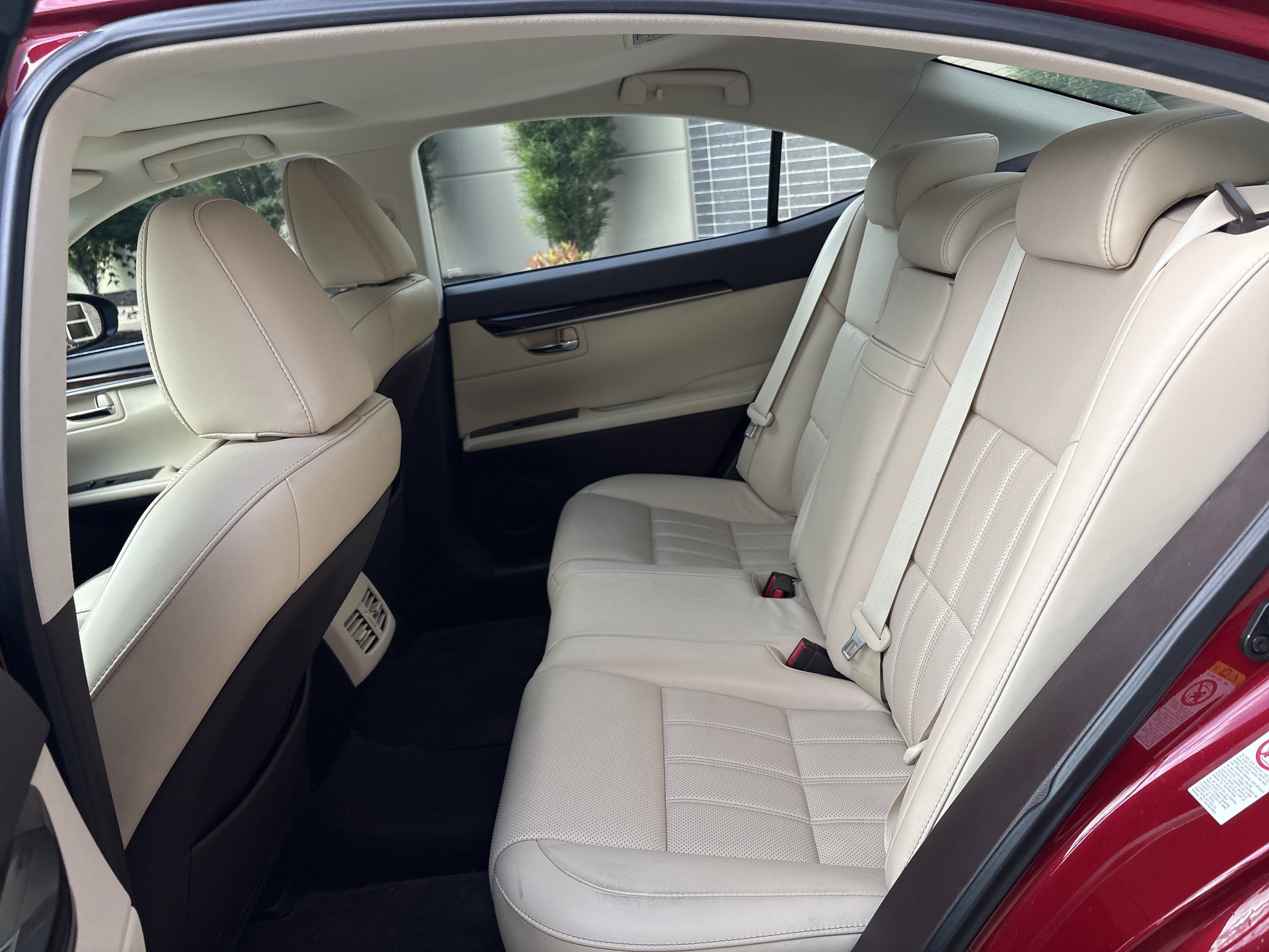 Used 2017 Lexus ES 350 w/ Luxury Package FWD image 31