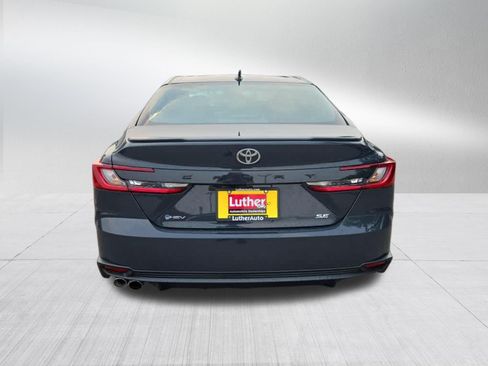 Used 2026 Toyota Camry SE w/ Convenience Package FWD image 4