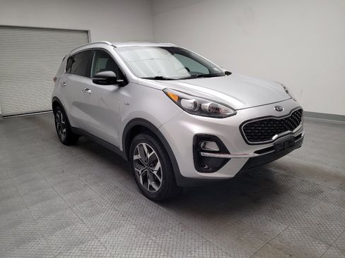 Used 2021 Kia Sportage EX AWD/4WD image 13