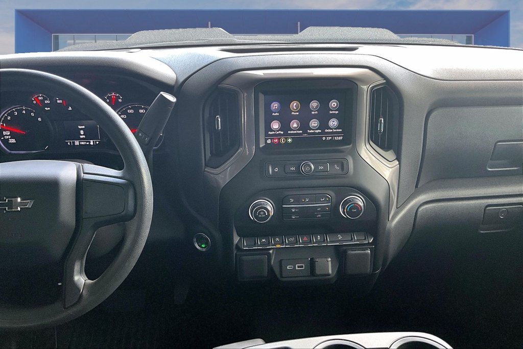 Used 2025 Chevrolet Silverado 1500 Custom Trail Boss w/ Dark Appearance Package AWD/4WD image 3