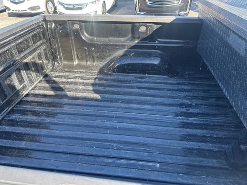 Used 2018 GMC Sierra 1500 w/ Elevation Edition image 9