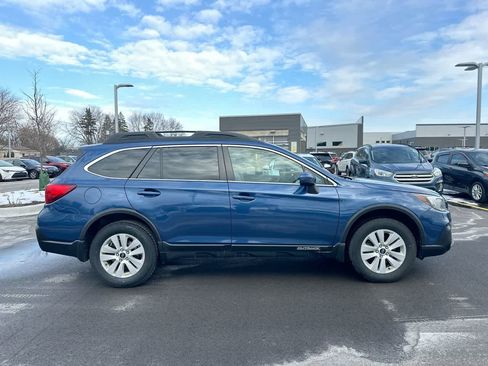 Used 2019 Subaru Outback 2.5i Premium w/ Popular Package #2 image 14