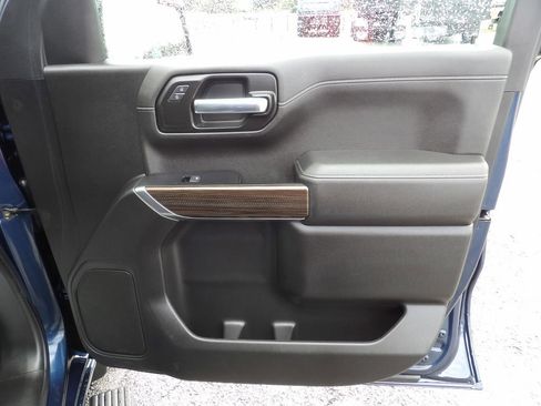 Used 2021 Chevrolet Silverado 1500 LT image 39