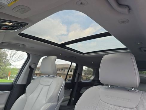 Used 2023 Jeep Grand Cherokee L Overland w/ Advanced Protech Group III image 6