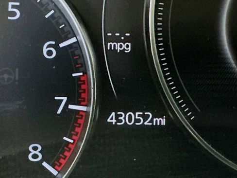 Used 2024 MAZDA MAZDA3 s FWD image 19