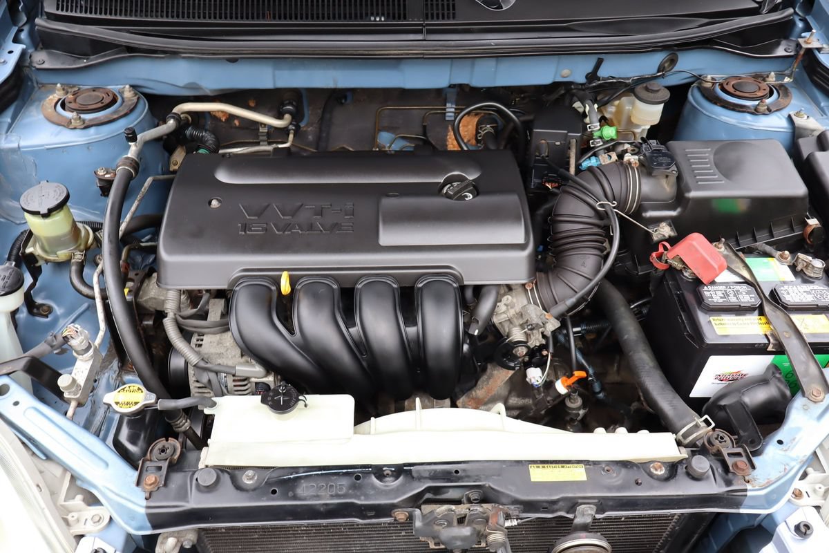 Used 2003 Toyota Matrix XR FWD image 40