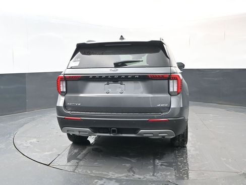 New 2026 Ford Explorer Active w/ Active Comfort Package image 4