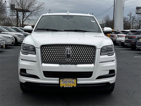 Certified 2022 Lincoln Navigator Reserve image 2