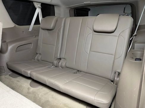 Used 2015 Chevrolet Suburban LT w/ Max Trailering Package RWD image 18