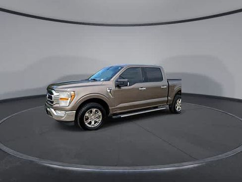 Used 2021 Ford F150 XLT w/ Equipment Group 301A Mid RWD image 4