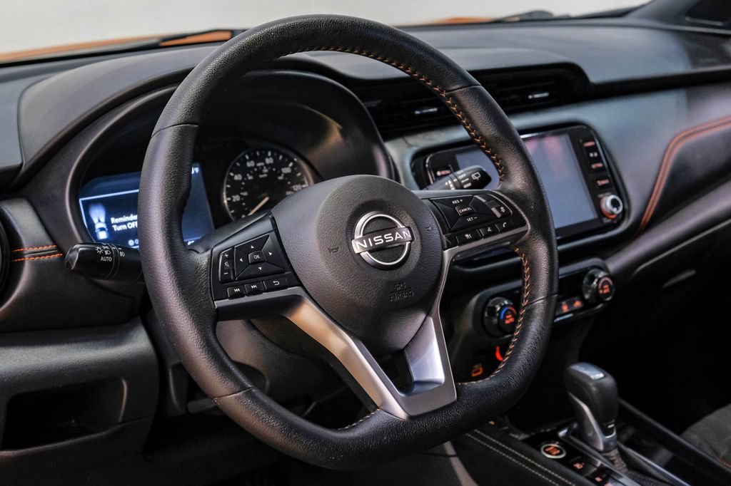 Used 2023 Nissan Kicks SR FWD image 21