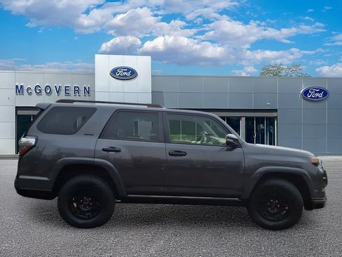 Used 2019 Toyota 4Runner Limited AWD/4WD image 5