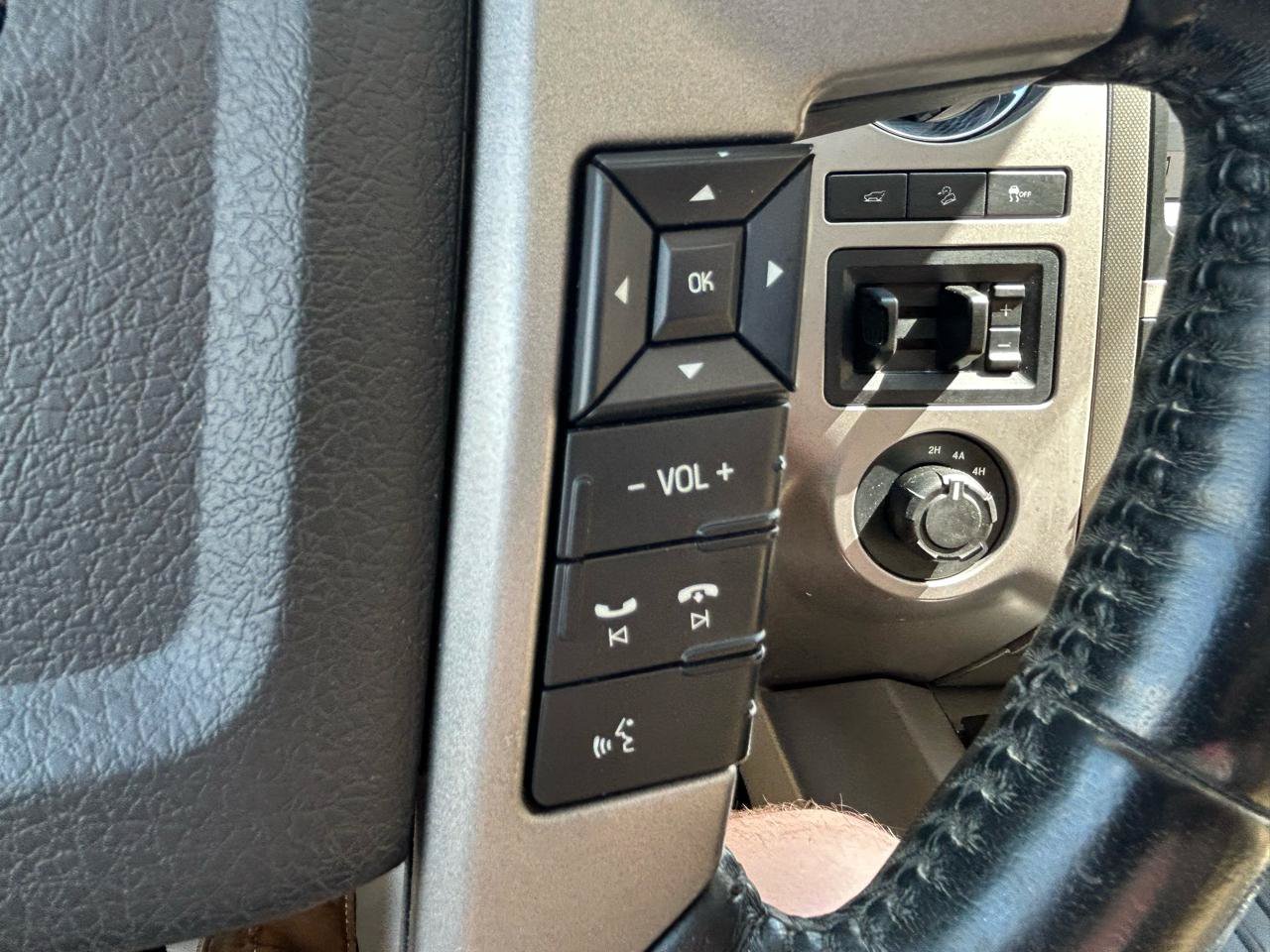 Used 2017 Ford Expedition EL Limited w/ Equipment Group 301A AWD/4WD image 22