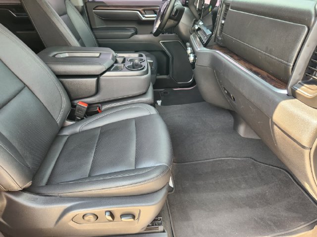 Used 2025 GMC Sierra 1500 SLT RWD image 14