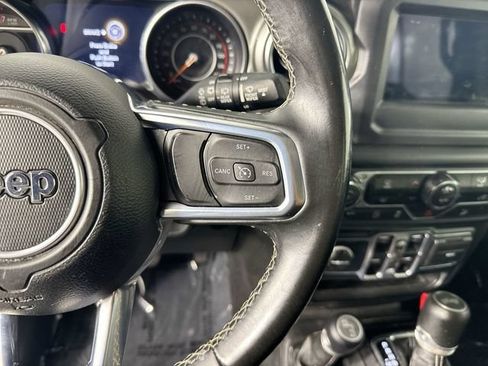 Used 2020 Jeep Wrangler Unlimited Sahara AWD/4WD image 12