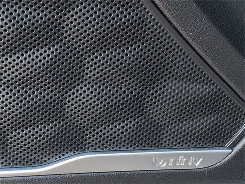 Used 2020 Hyundai Santa Fe Limited image 32