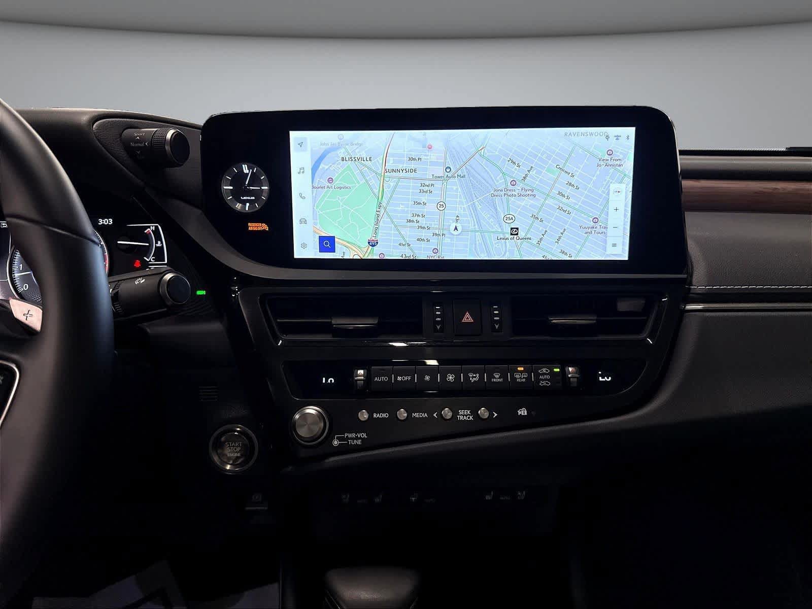 Used 2025 Lexus ES 350 w/ Premium Package FWD image 11