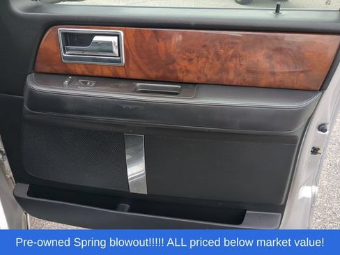 Used 2016 Lincoln Navigator Select AWD/4WD image 49