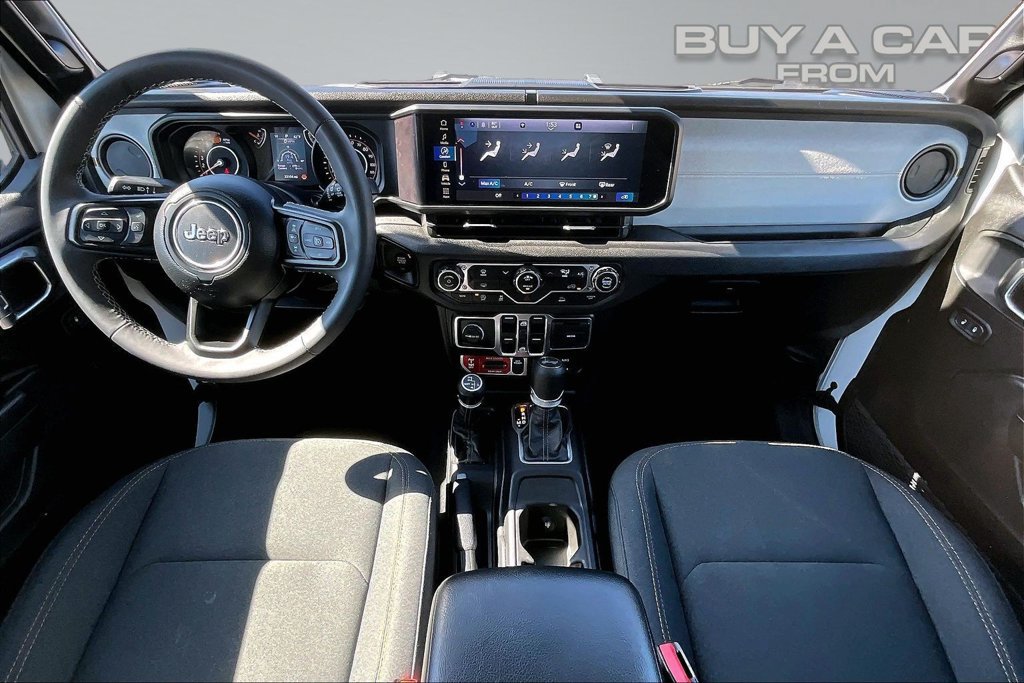 Used 2025 Jeep Wrangler Unlimited Sport AWD/4WD image 16