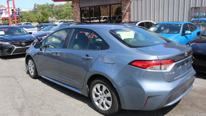 Used 2022 Toyota Corolla LE FWD image 6
