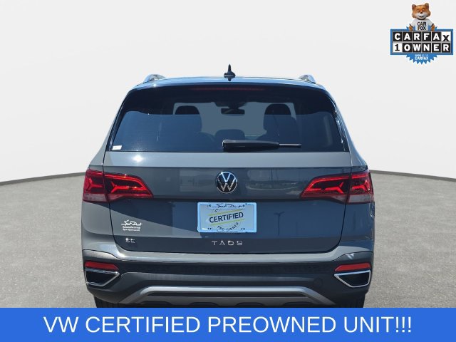 Used 2023 Volkswagen Taos SE w/ Panoramic Sunroof Package FWD image 6