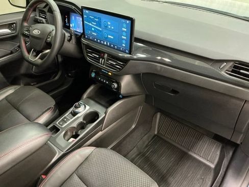 Used 2023 Ford Escape ST-Line w/ Tech Pack #1 FWD image 17