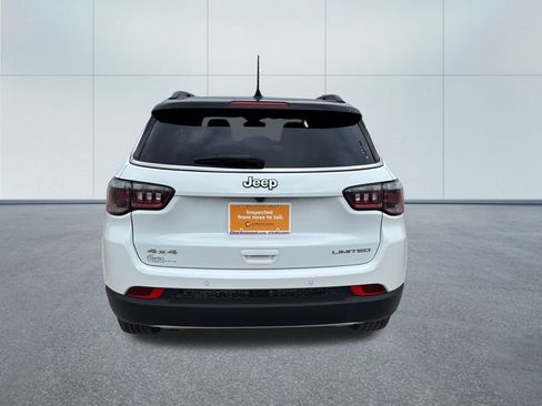 Used 2023 Jeep Compass Limited image 5