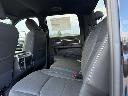 New 2026 RAM 2500 Big Horn AWD/4WD image 26