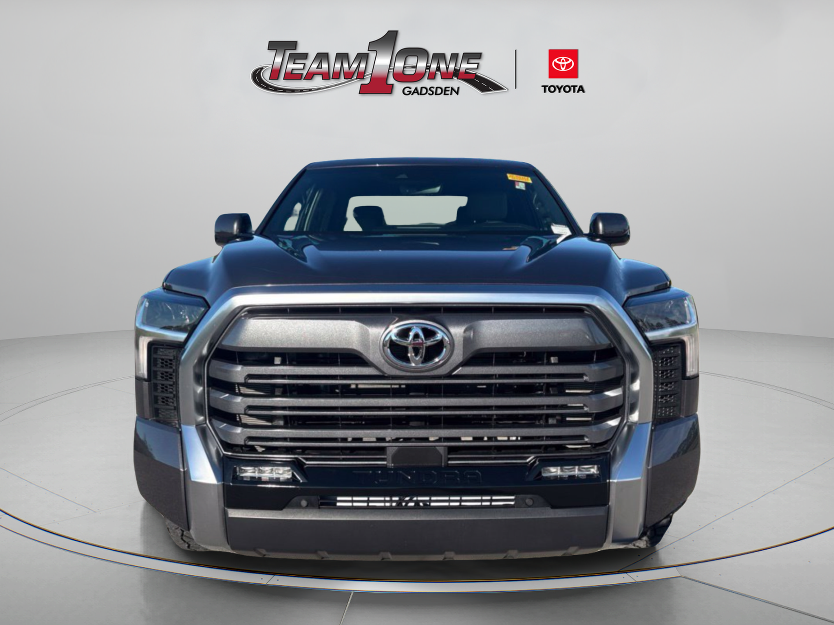 Used 2026 Toyota Tundra Limited AWD/4WD image 2