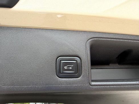 Used 2022 GMC Terrain AT4 w/ Infotainment Package II AWD/4WD image 8
