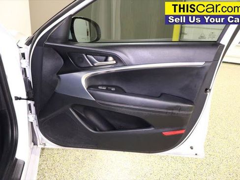 Used 2020 Genesis G70 2.0T RWD image 35