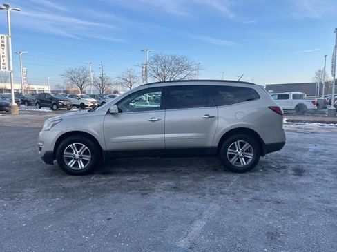 Used 2015 Chevrolet Traverse LT image 10