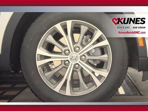 Used 2023 Buick Envision Preferred image 11